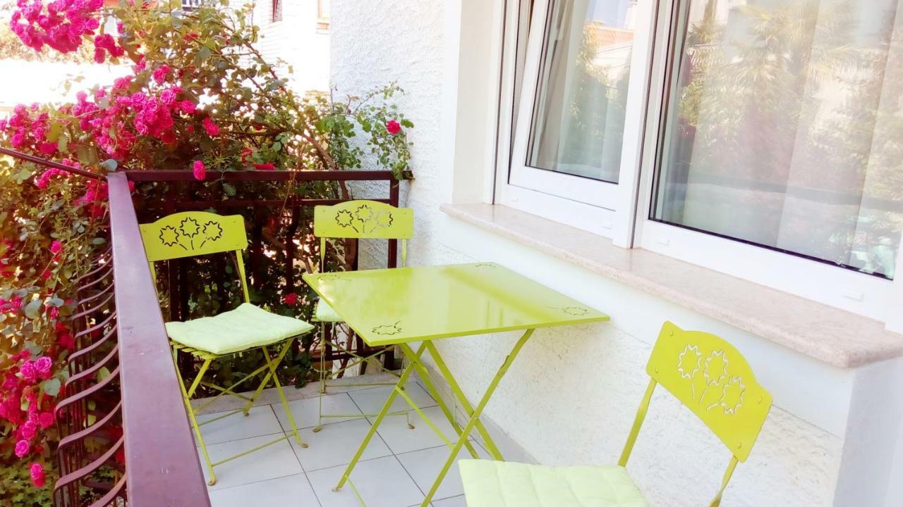 Apartmani Komunela Umag Exterior photo