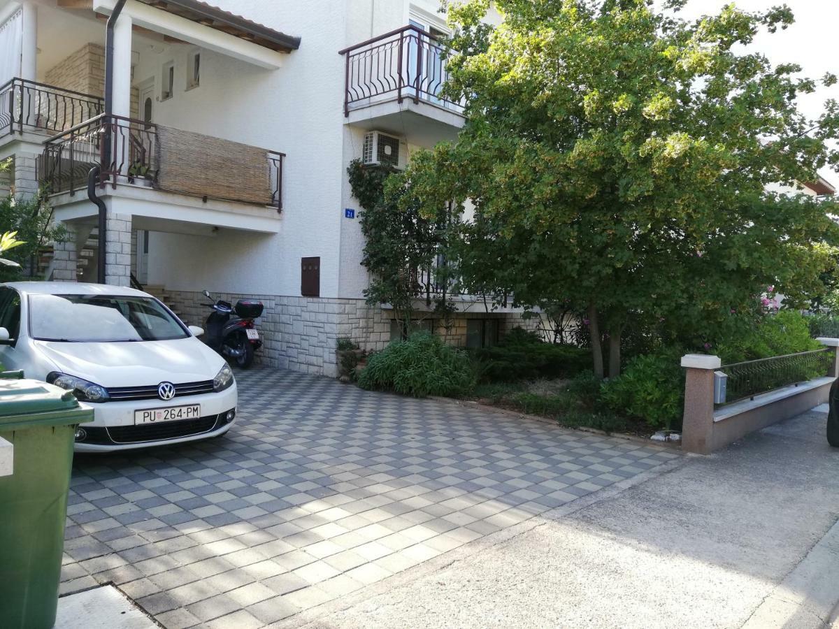 Apartmani Komunela Umag Exterior photo
